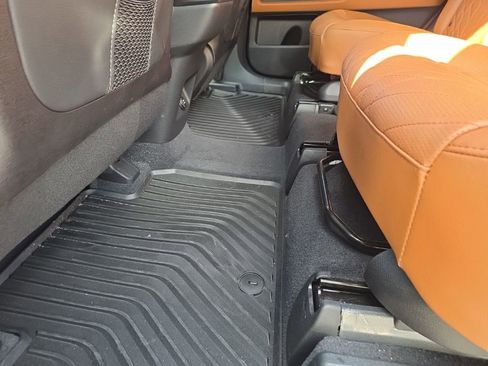 Used 2025 Kia Telluride SX X-Line image 18