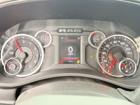 New 2026 RAM 2500 Tradesman w/ Commercial Features Package AWD/4WD image 18