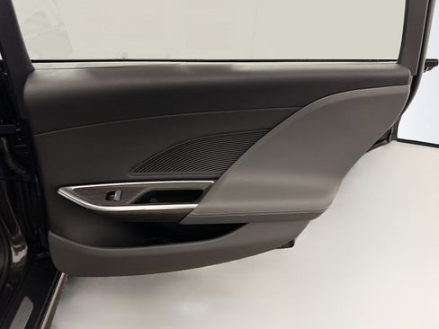 Used 2024 Lucid Air Touring AWD/4WD image 32