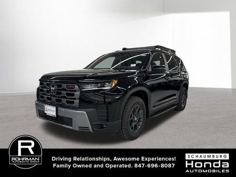 New 2026 Honda Pilot TrailSport image 2