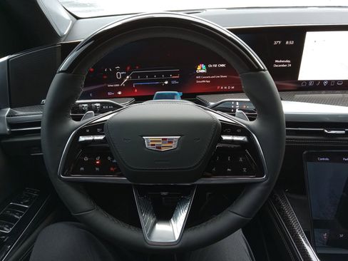 Used 2025 Cadillac Escalade V w/ LPO, ONYX Package image 14