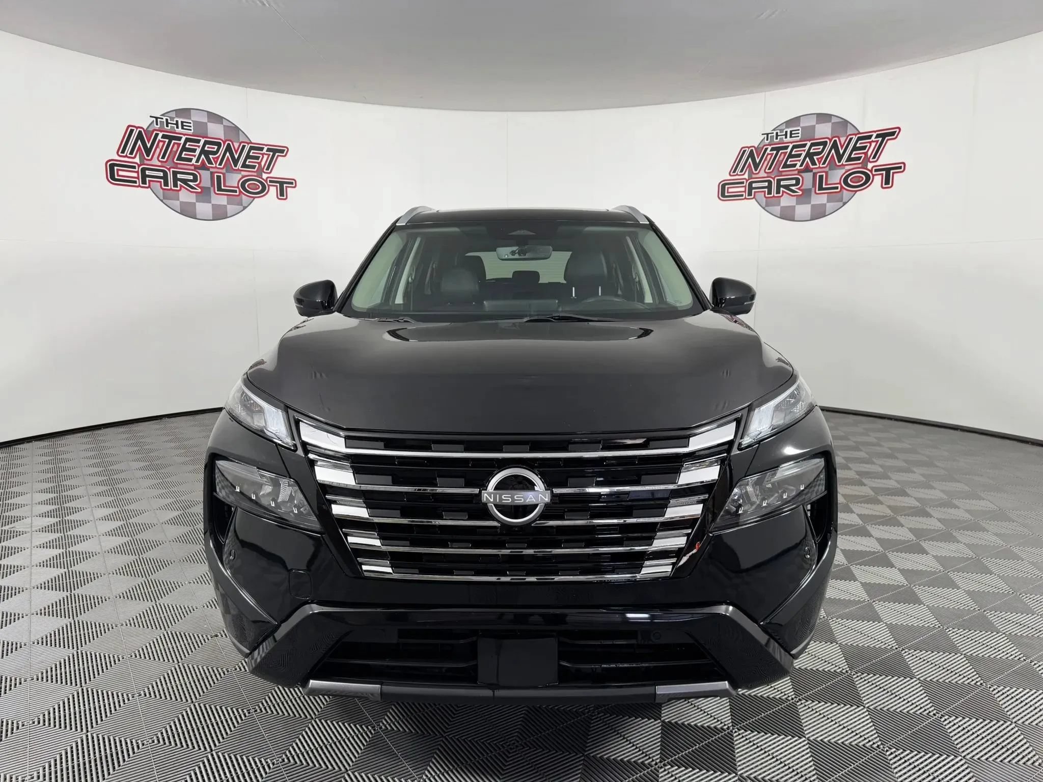 Used 2024 Nissan Rogue SL w/ SL Premium Package AWD/4WD image 2