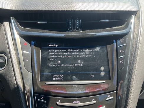 Used 2019 Cadillac CTS V w/ Luxury Package RWD image 27