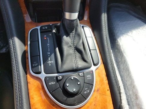 Used 2007 Mercedes-Benz SL 550 w/ Premium Pkg I image 12