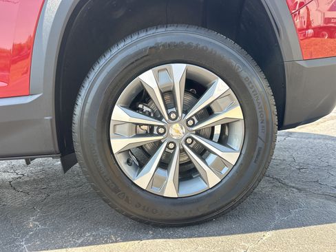 New 2026 Chevrolet Equinox LT w/ Safety and Technology Package FWD image 21