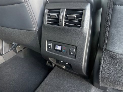 New 2026 Mitsubishi Outlander SEL image 27