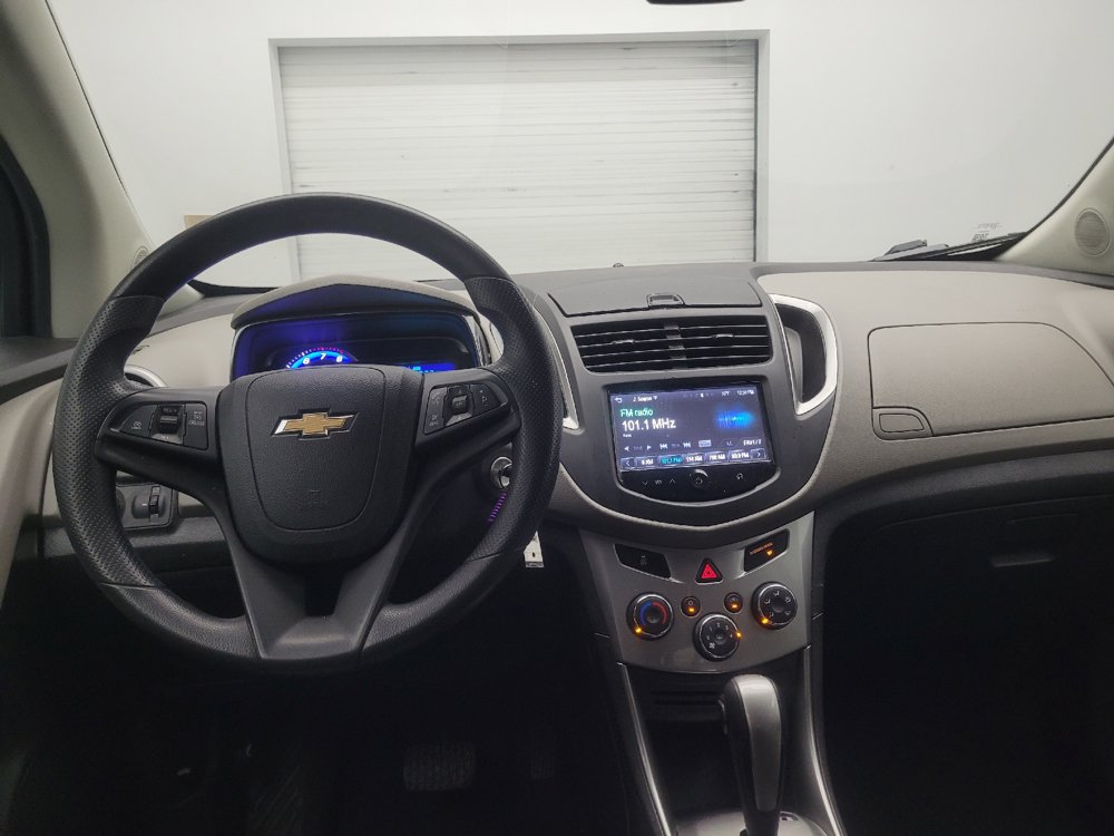 Used 2016 Chevrolet Trax LT FWD image 22