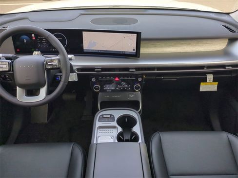 New 2026 Hyundai Ioniq 9 SEL image 18