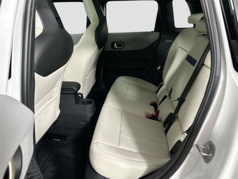 Certified 2025 MINI Cooper S FWD image 19