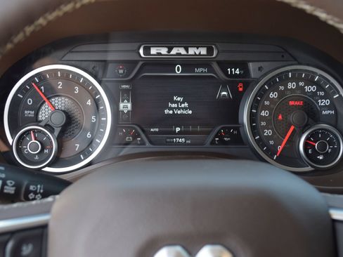Used 2026 RAM 1500 Laramie AWD/4WD image 9