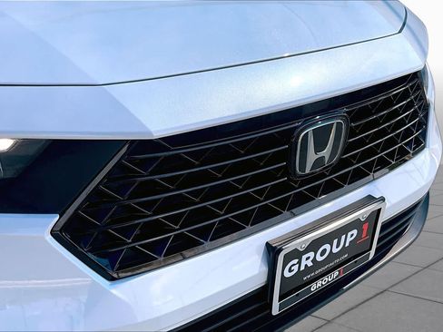Used 2025 Honda Accord SE image 30