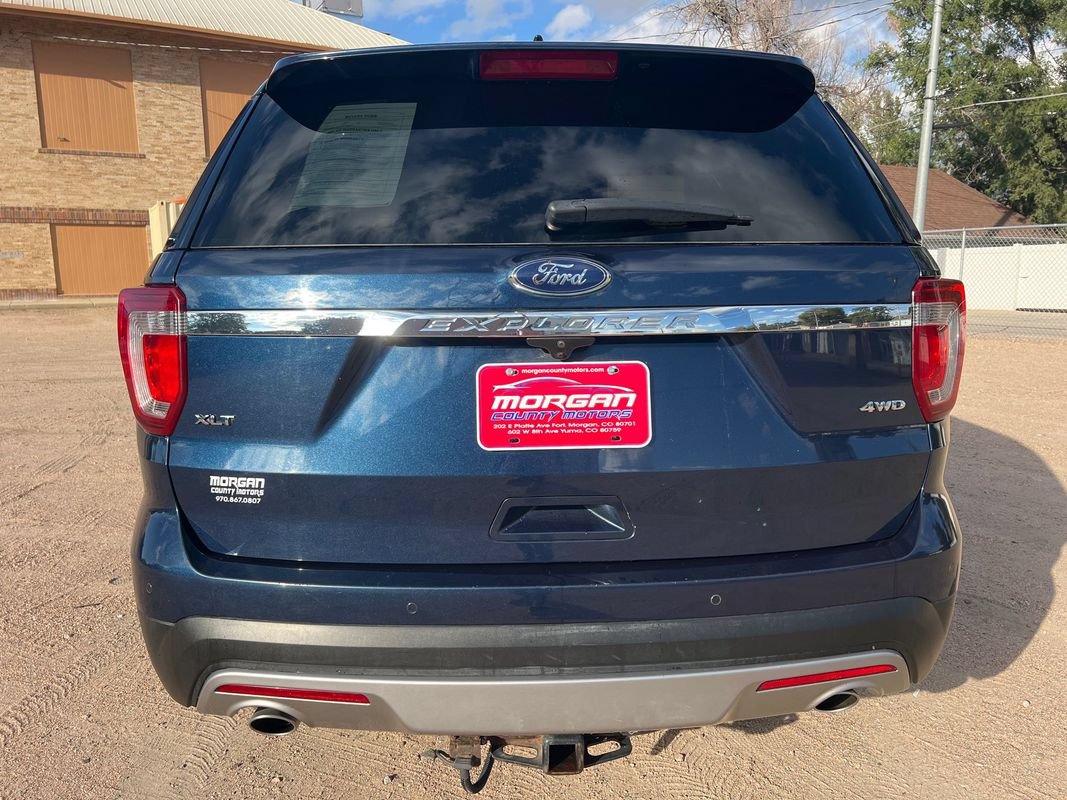 Used 2017 Ford Explorer XLT w/ Equipment Group 202A AWD/4WD image 6