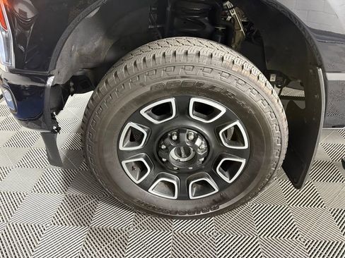 Certified 2024 Ford F350 Platinum w/ FX4 Off-Road Package image 11