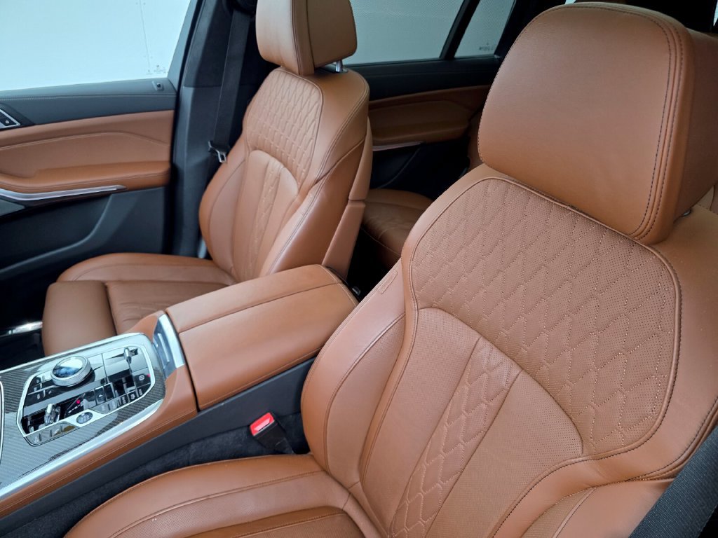 Certified 2024 BMW X7 M60i w/ Executive Package AWD/4WD image 11