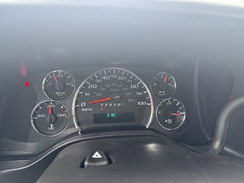 New 2026 GMC Savana 2500 Extended RWD image 18
