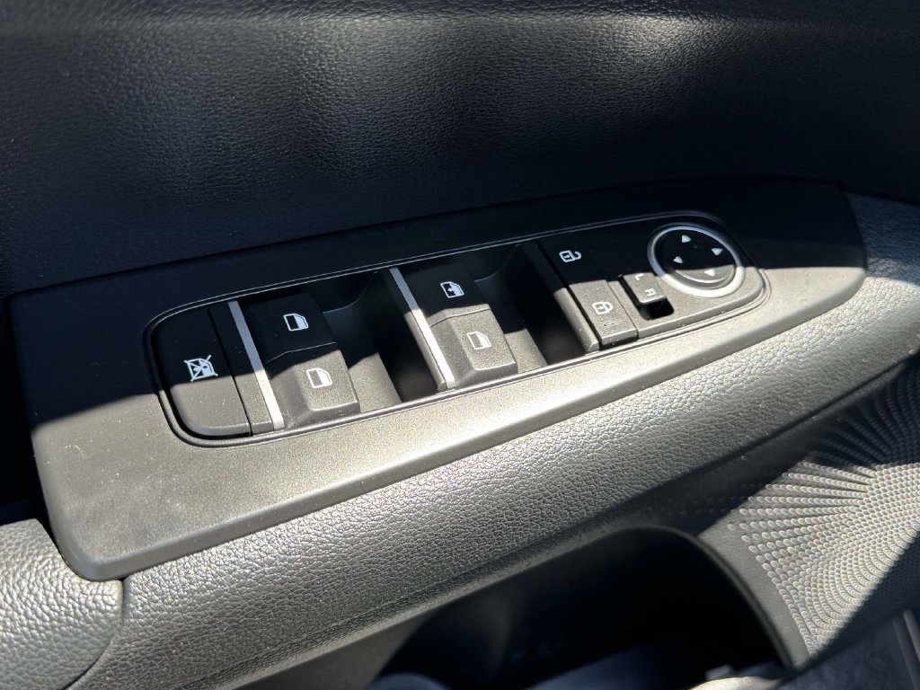 Used 2024 Kia Forte LXS w/ LXS Technology Package FWD image 19