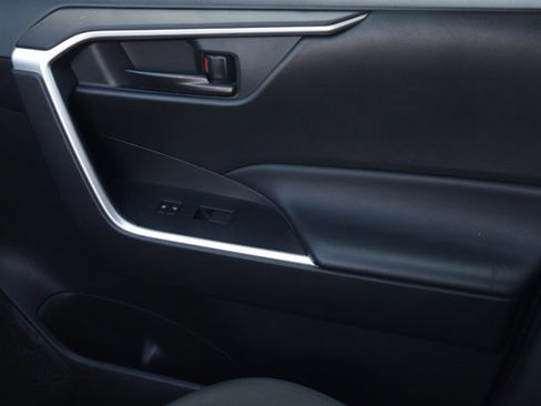 Used 2024 Toyota RAV4 LE image 13