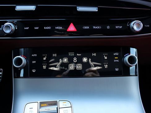 New 2026 Genesis GV70 3.5T Sport Advanced image 27