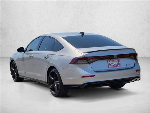 Used 2023 Honda Accord Sport image 8