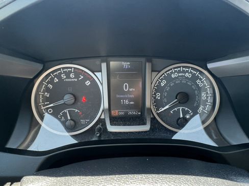 Used 2021 Toyota Tacoma SR5 RWD image 34