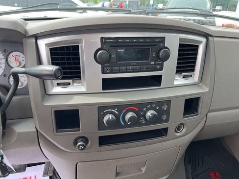 Used 2007 Dodge Ram 1500 Truck SLT RWD image 8