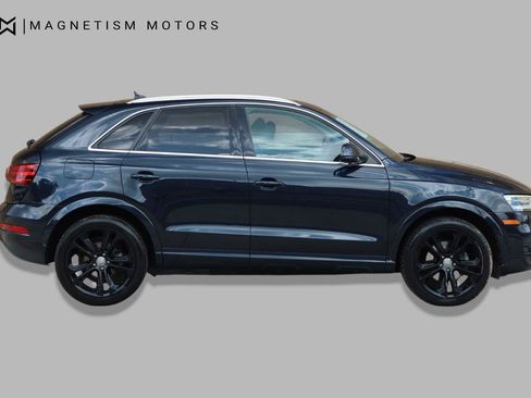 Used 2015 Audi Q3 2.0T Prestige w/ Prestige Package AWD/4WD image 3