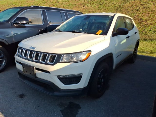 Used 2018 Jeep Compass Sport FWD image 1