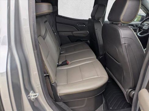 Used 2023 Chevrolet Colorado ZR2 w/ ZR2 Convenience Package III AWD/4WD image 17