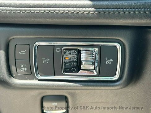 Used 2022 Lincoln Nautilus Reserve w/ Cargo Utility Package AWD/4WD image 56