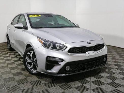 Used 2020 Kia Forte LXS image 3