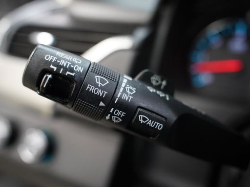 Used 2019 Chevrolet Suburban LT w/ RST Edition image 14