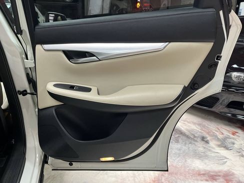 Used 2019 INFINITI QX50 Luxe w/ Cargo Package AWD/4WD image 30