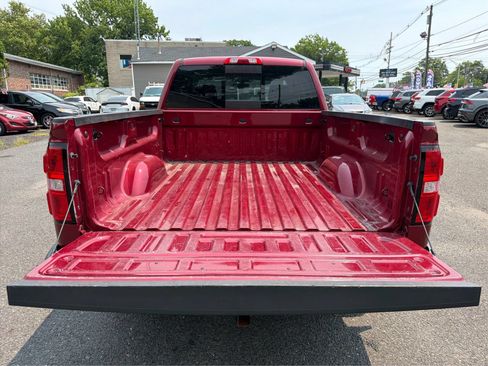 Used 2018 GMC Sierra 1500 SLE w/ SLE Value Package AWD/4WD image 11