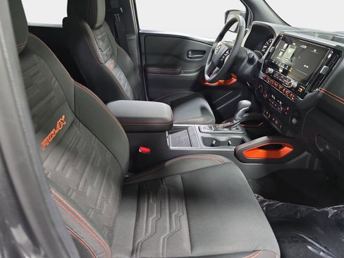 New 2026 Nissan Frontier PRO-4X w/ Pro-4x Convenience Package image 10