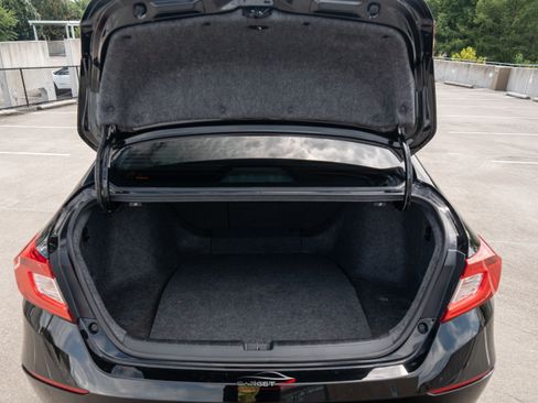 Used 2018 Honda Accord Touring image 48