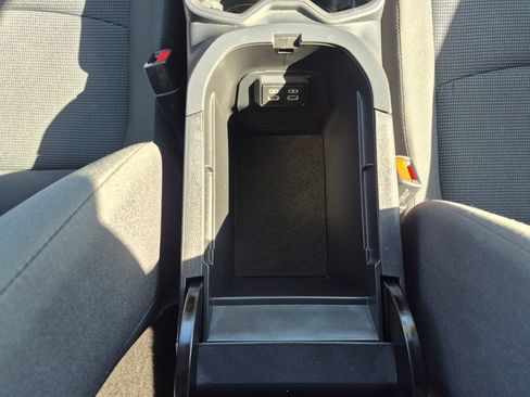 Used 2025 Toyota RAV4 LE image 19