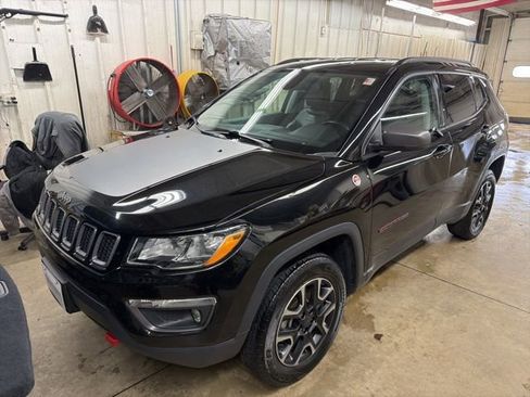 Used 2019 Jeep Compass Trailhawk w/ Popular Equipment Group image 1