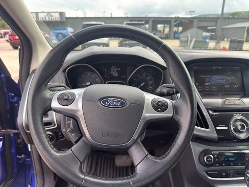 Used 2014 Ford Focus Titanium FWD image 13