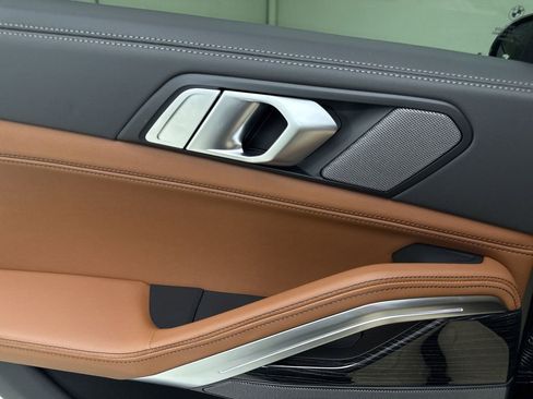 New 2027 BMW X6 xDrive40i image 26