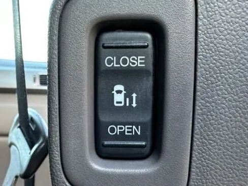 Used 2016 Honda Odyssey Touring Elite image 48