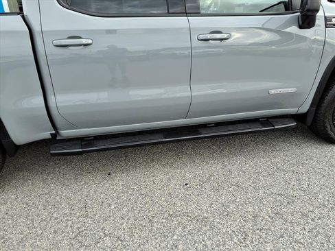 Used 2024 GMC Sierra 1500 Elevation image 7