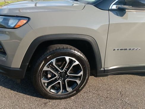 Used 2022 Jeep Compass Limited AWD/4WD image 10