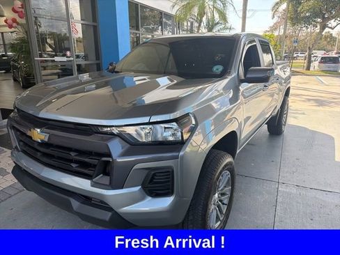 Used 2024 Chevrolet Colorado LT w/ Advanced Trailering Package image 1