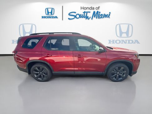 New 2026 Honda Pilot Sport image 8