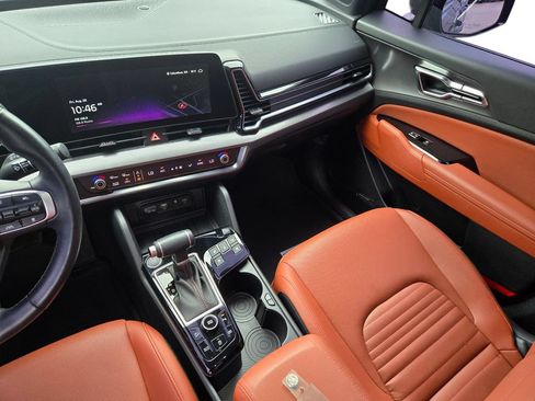 Certified 2025 Kia Sportage SX FWD image 22