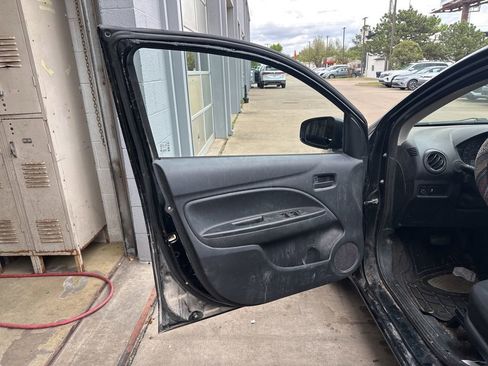 Used 2017 Mitsubishi Mirage G4 ES image 13