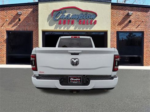 Used 2022 RAM 2500 Laramie w/ Night Edition image 6