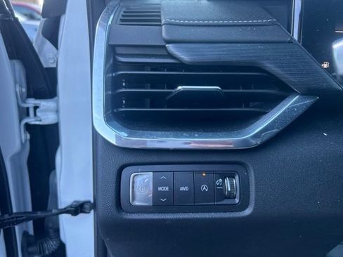 Used 2025 GMC Acadia Elevation AWD/4WD image 19