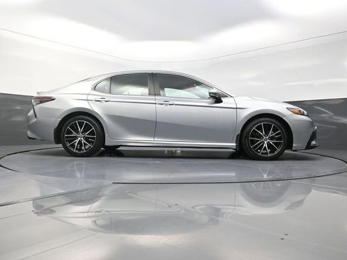 Used 2024 Toyota Camry SE FWD image 40