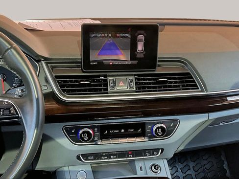 Used 2020 Audi Q5 2.0T Premium w/ Convenience Package AWD/4WD image 7